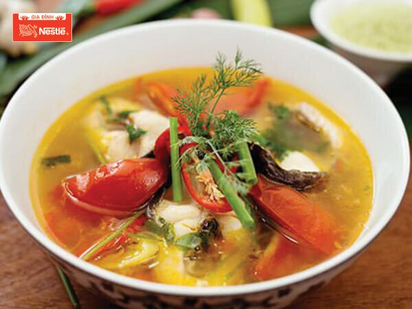 Canh Cá Nấu Ngót hương vị ngọt ngào, thơm nức mũi khiến cả nhà khó mà “ngừng đũa”.